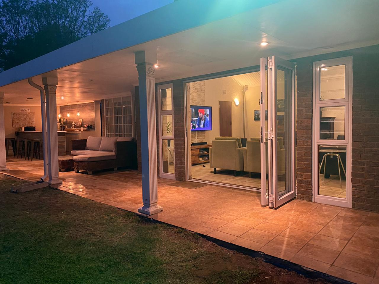 Aluminium Stacking Doors in Gauteng & Pretoria Aluminium Windows And